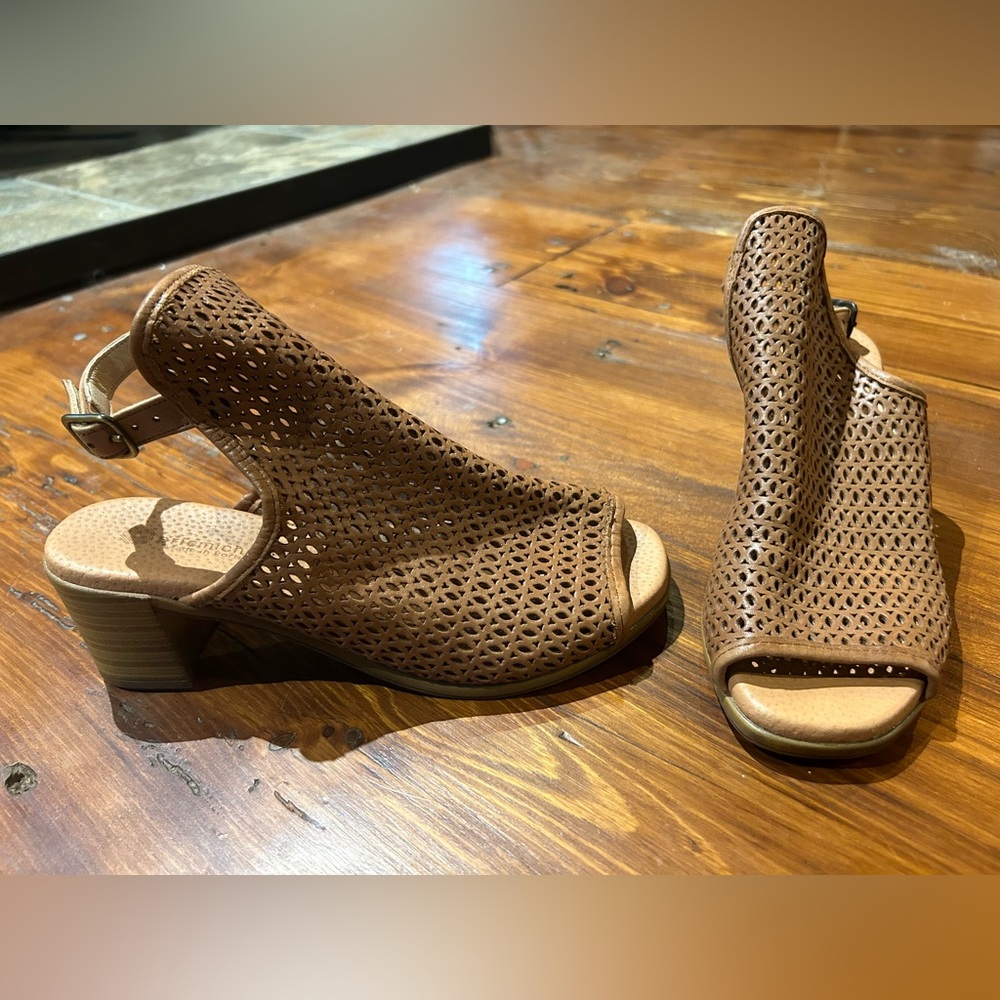 Eric Michael brown heel sandal with woven leather top, size 7.5-8, size 38